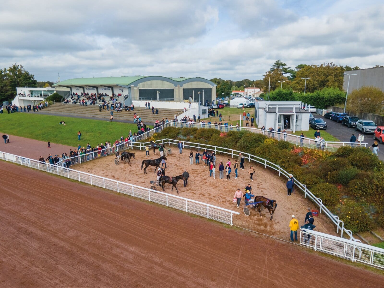 Remise des prix, hippodrome Éric Raffin, à Challans
